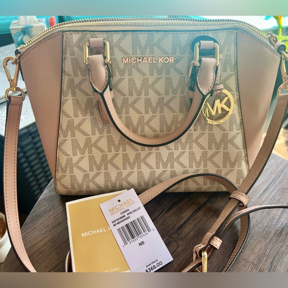 Michael Kors Pink and Cream Satchel Bag - Picture 14 of 16
